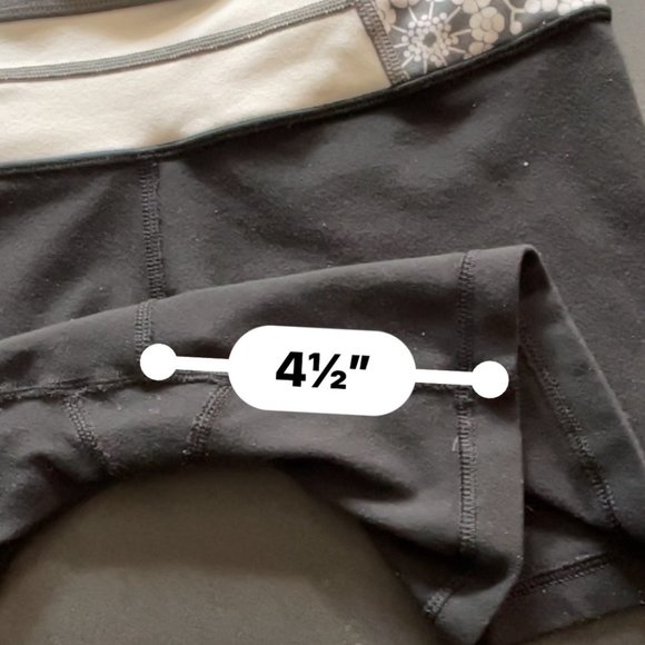 Lululemon Reverse Athletic Shorts High Rise 4.5" - Picture 10 of 13